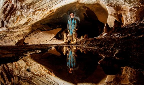 photo of Unthanks cave