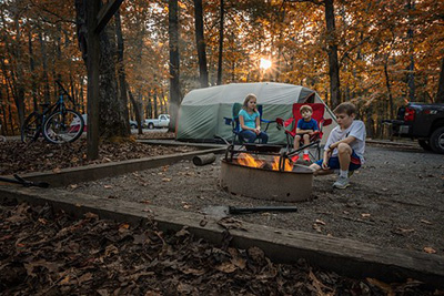 campsite with kids. Photo Kenton Steryous - www.kentonsteryous.com